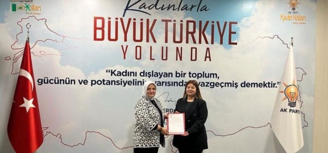 AK Kadınlarda Bayrak Değişimi