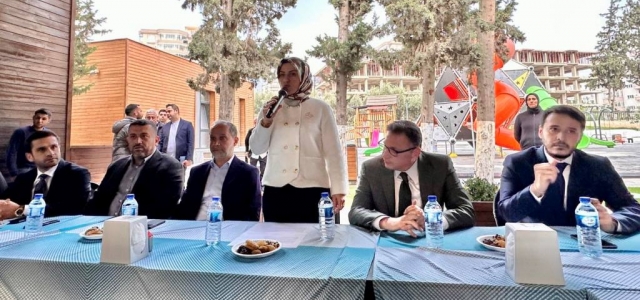 AK Parti Kadın Kolları, Kadın Hakları Günü'nde Bir Araya Geldi