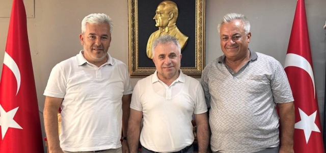 ARSUZ DERNEKLERİNDEN MEGA MEDYA’ya KUTLAMA ZİYARETİ
