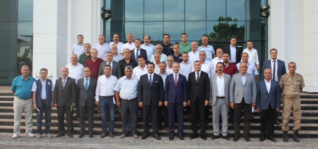 Arsuz'da Muhtarlarla İstişare Toplantısı