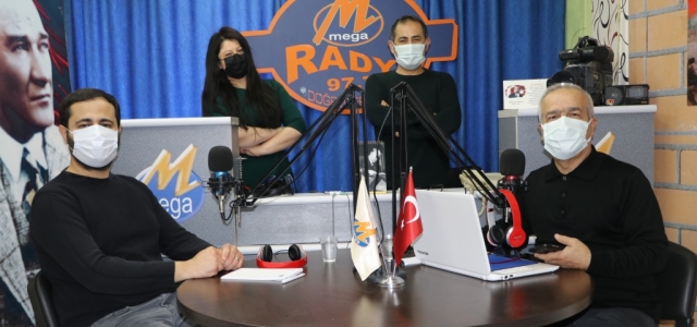 ‘Aşı Olanlar Tedbirlere Devam Etmeli'