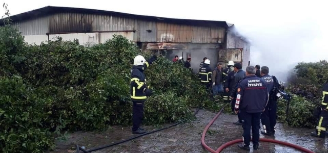 Atölyede Çıkan Yangın Zarara Neden Oldu