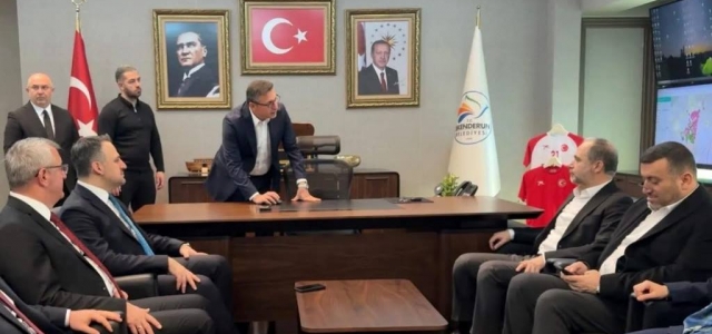 Bakan Yardımcısı Eminoğlu İskenderun'da İncelemelerde Bulundu
