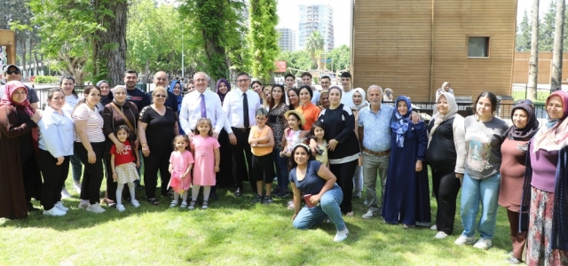 BAŞKAN DÖNMEZ; ‘İSKENDERUN'U VE İNSANLARINI ÇOK SEVİYORUZ'