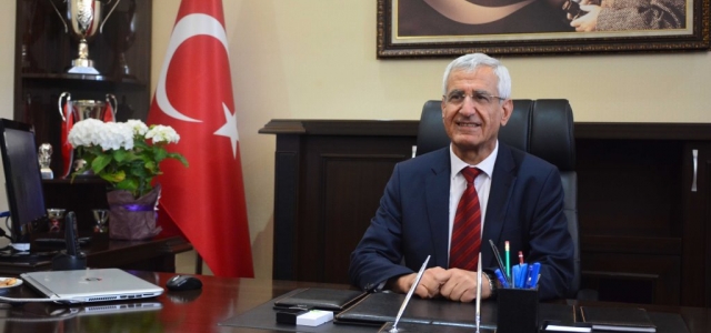 Başkan Güven'den ‘Askıda Bilet'e Destek