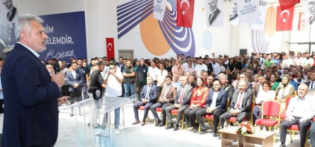 BAŞKAN ÖNTÜRK'TEN PERSONELE BAYRAM HEDİYESİ