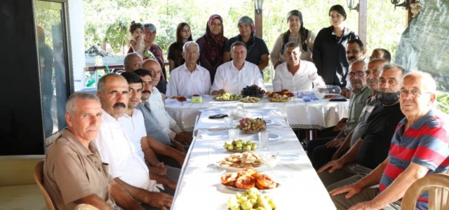 Başkan Savaş Arsuzlu Hemşehrileri ile Buluştu