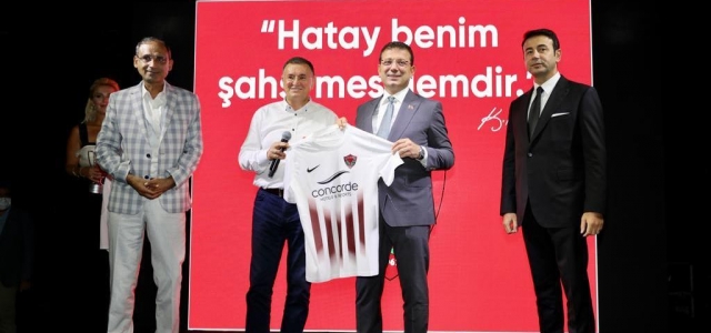 Başkan Savaş'tan Ekrem İmamoğlu'na İmzalı Forma