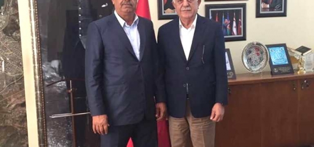 Başkan Seyfi Dingil Konuklarını Makamında Ağırladı