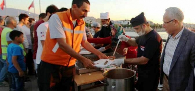 Başkan Tosyalı: ‘Farklı Noktalarda İftar Sofraları Kurulacak'