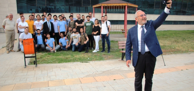 Başkan Tosyalı İSTE'de Öğrenciler İle Buluştu