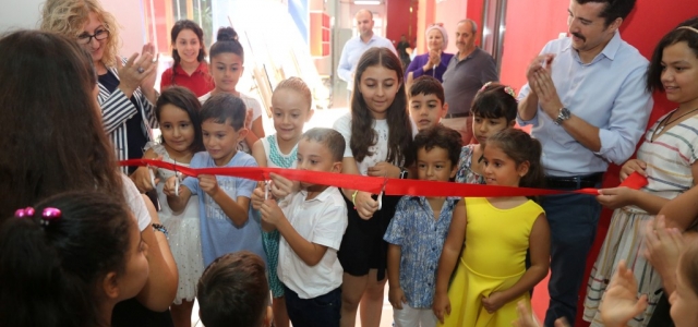 Çocuklar Hayal Dünyalarını Resmetti