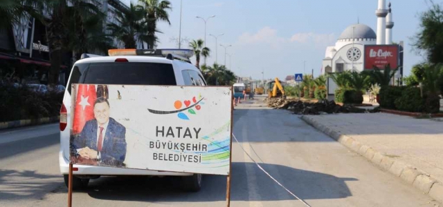 Depremde Zarar Gören İskenderun Sahilindeki Kaldırımlar Yenileniyor