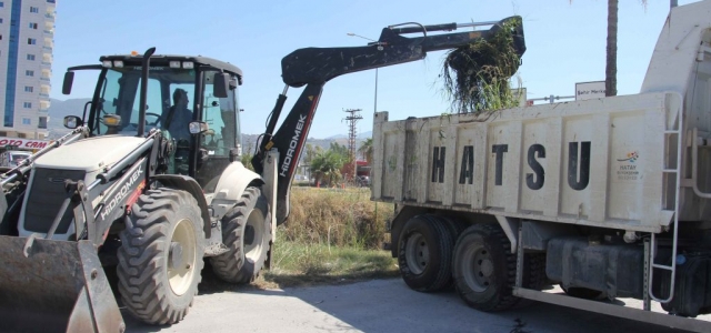 E-5 Karayolunun Yağmur Menfezleri Temizlendi