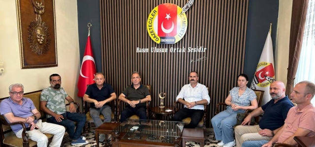 Eğitim Sen Genel Merkez Heyetinden İGC'ye Ziyaret