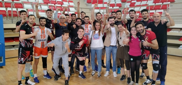 Erzin Yeşilkent Voleybol Takımı 1.Ligde