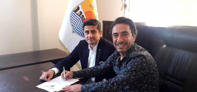 Erzin'de Teknik Direktörlüğe Ersin Aka Getirildi