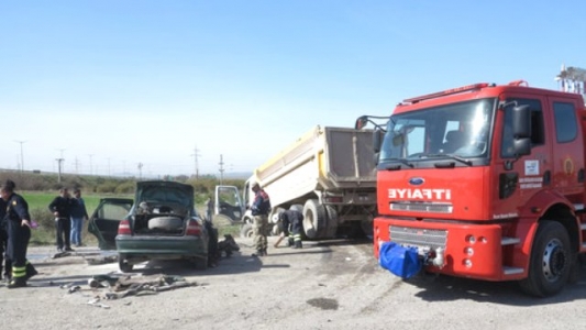 Erzin'de Trafik Kazasında İki Kişi Hayatını Kaybetti.