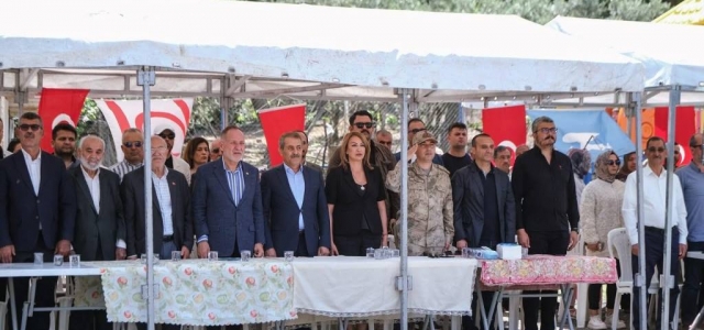 EŞREF TÜRKERİ; 'AMACIMIZ TÜRK KÜLTÜRÜNÜ VE SANATINI YAŞATMAK…”