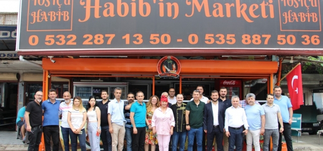 Gazeteciler Ünlü Tostçu Habib'in Konuğu Oldu