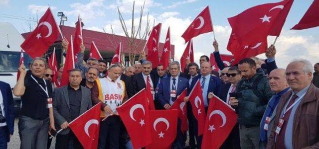 Gazetecilerden Askerlere ve Meslektaşlarına Ziyaret!