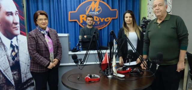 'Gündemin Nabzı' Mega Radyo'da Attı