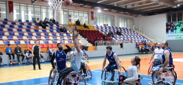 Hatay Büyükşehir Belediyespor-Tuzla Belediyespor: 86-64