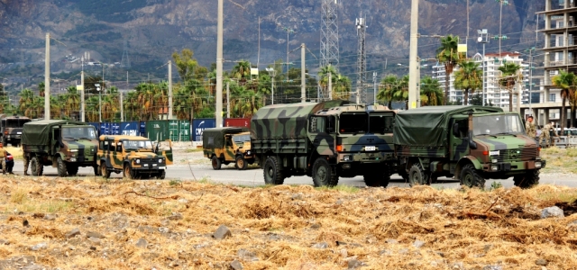 Hatay Sınırına  Askeri Sevkiyat