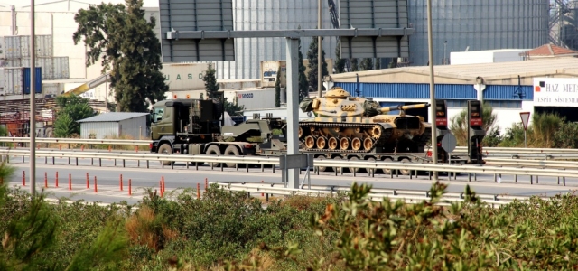 Hatay'da Sınıra Askeri Sevkıyat!