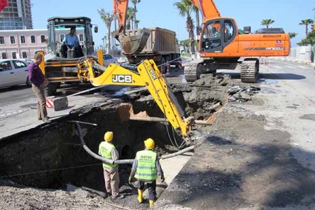 Hatsu,İskenderun'da Yetersiz Altyapıya Müdahale Etti