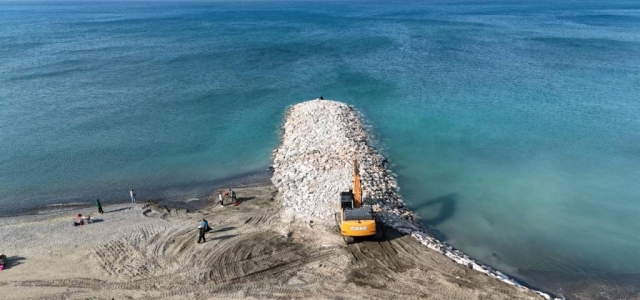 HBB'den Arsuz'a 70 Metrelik Mendirek