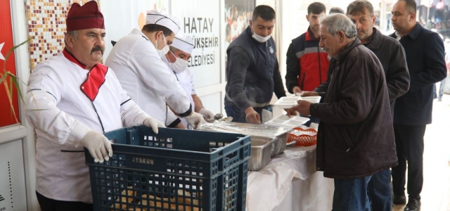 HBB'den Sıcak Yemek İkramı