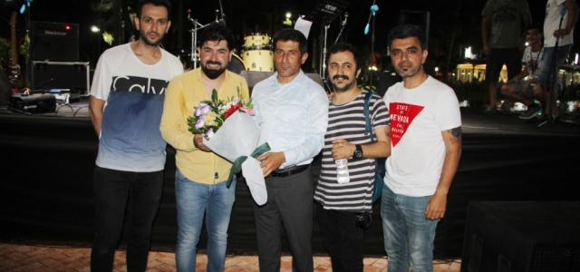 İlk Konser Soydan Soydaş'dan