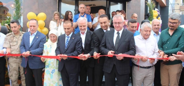 İRİS OPTİK 3. ŞUBESİNİ HİZMETE AÇTI