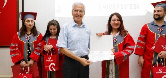 'İş Sağlığı Güvenliği' Diplomasını Başkan Güven'den Aldı