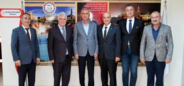 İsdemir Genel Müdürü Ayhan Akın'dan Payas OSB'ye Anlamlı Ziyaret