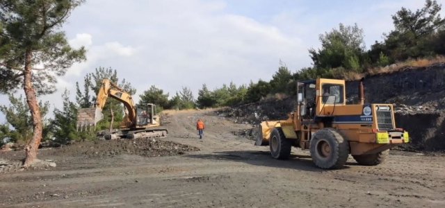 İskenderun Belediyesi Yeni Yollar Açmayı Sürdürüyor