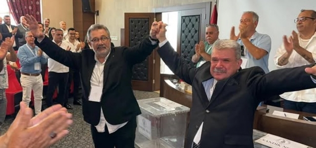 İSKENDERUN BEŞİKTAŞLILAR DERNEĞİ'NDE SEDAT UYSAL GÜVEN TAZELEDİ