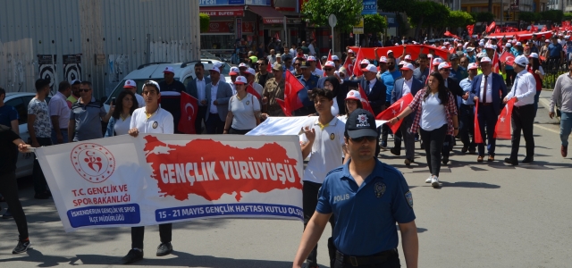 İskenderun Gençliği Mehteranla Yürüdü