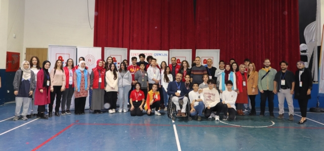 İskenderun Gençlik Merkezi'nde ‘Robot Turnuvası Proje Şenliği' Heyecanı