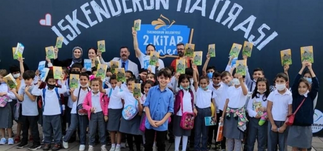 İskenderun Kitap Fuarı En Genç Yazarını Ağırladı