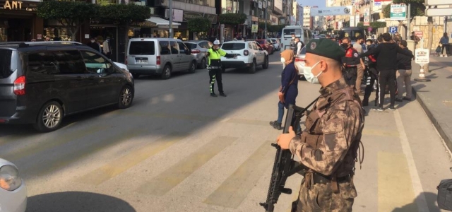 İskenderun Polisiyle Huzur ve Güvende