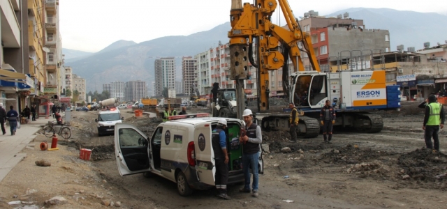 Yol Yapım Çalışmasında Doğalgaz Borusu Patladı!