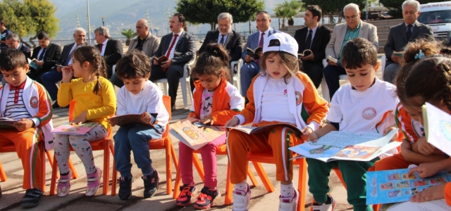 İskenderun'da Okuma Şenliği Düzenlendi!