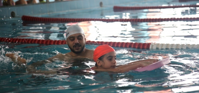 İskenderun'da ‘Yüzme Bilmeyen Kalmasın' Projesi Başladı