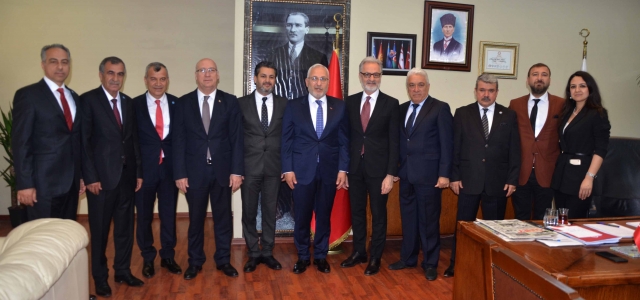 İTSO Yönetiminden Başkan Tosyalı'ya Hayırlı Olsun Ziyareti