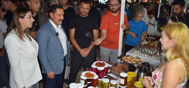 KADIN EL EMEĞİ PAZARI ARSUZ'DA AÇILDI