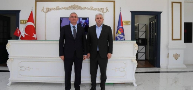 KAYMAKAM MUHAMMET ÖNDER'DEN YÜKSELİŞ KOLEJİ'NE ZİYARET