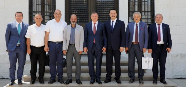 Kıbrıslı Belediye Başkanları Hatay'da