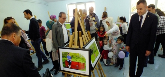 Köy Okulunda 23 Nisan Şenliği